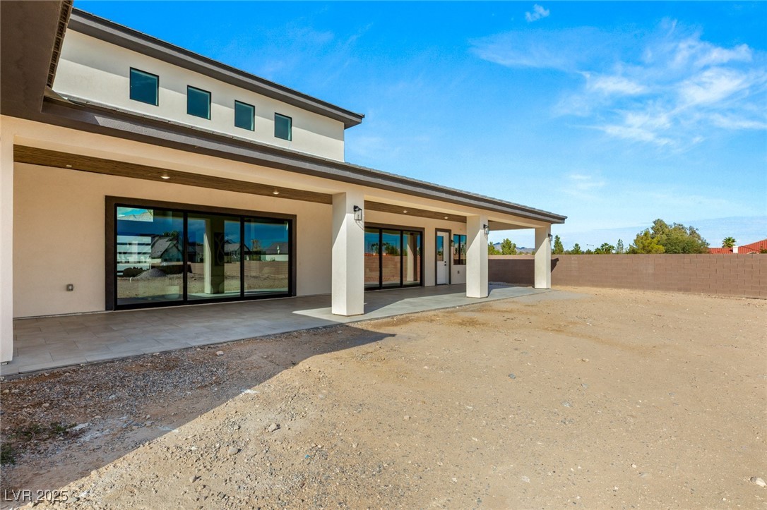 6383 HORSE Drive