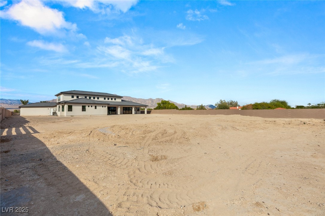 6383 HORSE Drive