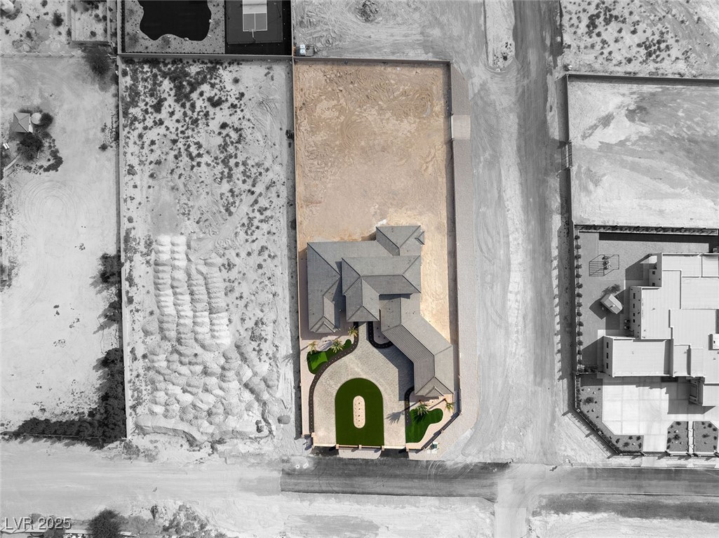 6383 HORSE Drive