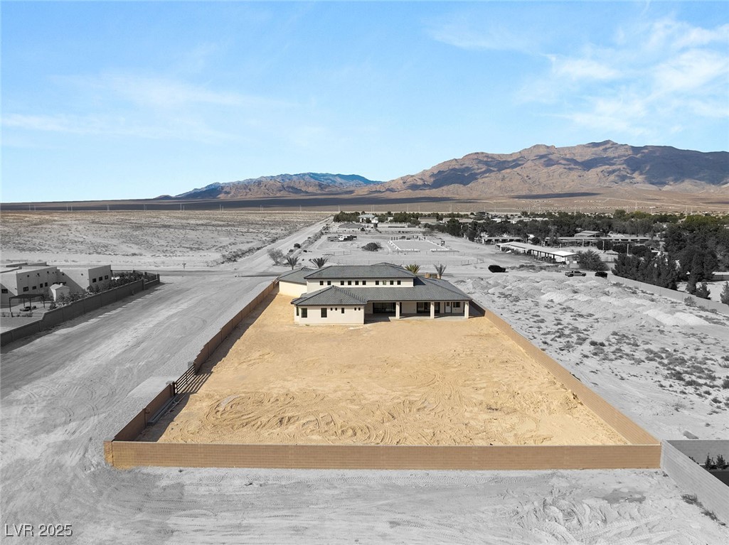 6383 HORSE Drive
