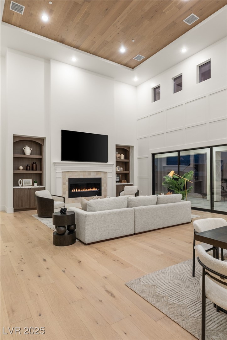 6383 HORSE Drive
