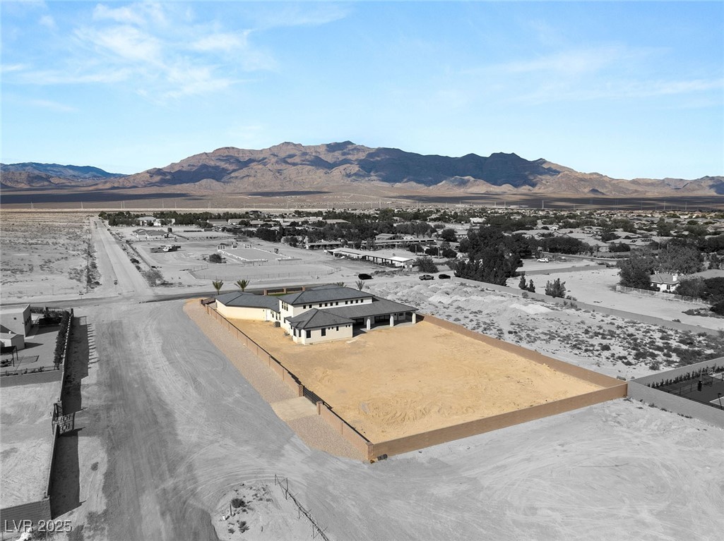 6383 HORSE Drive