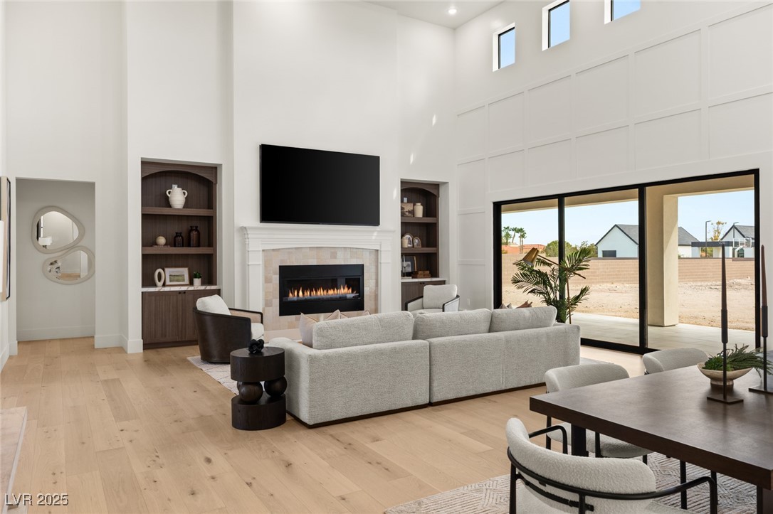 6383 HORSE Drive