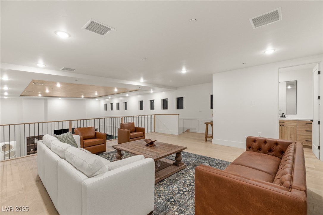 6383 HORSE Drive