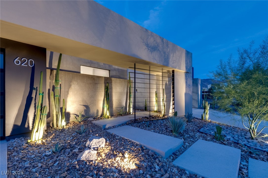 620 Dragon Mountain Court