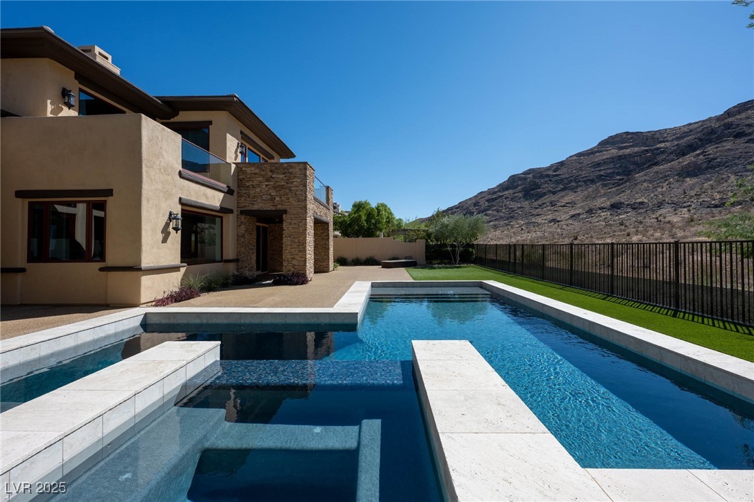 2369 Green Mountain Court