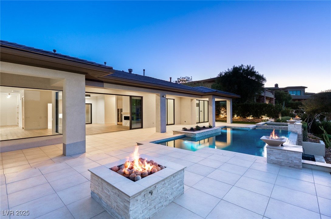 24 Soaring Bird Court