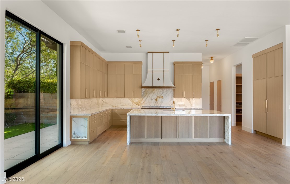 24 Soaring Bird Court