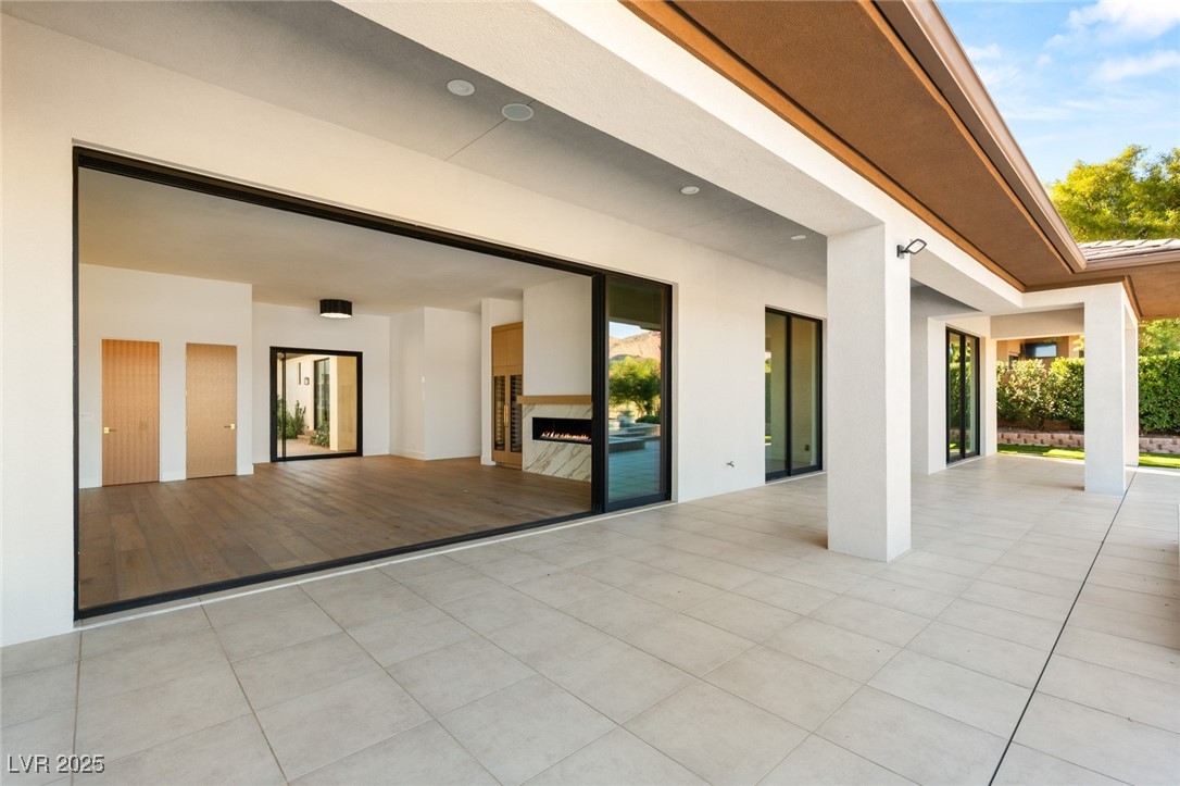 24 Soaring Bird Court