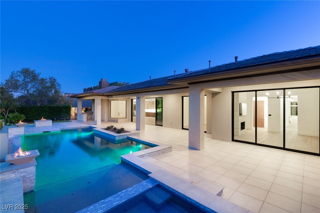 24 Soaring Bird Court