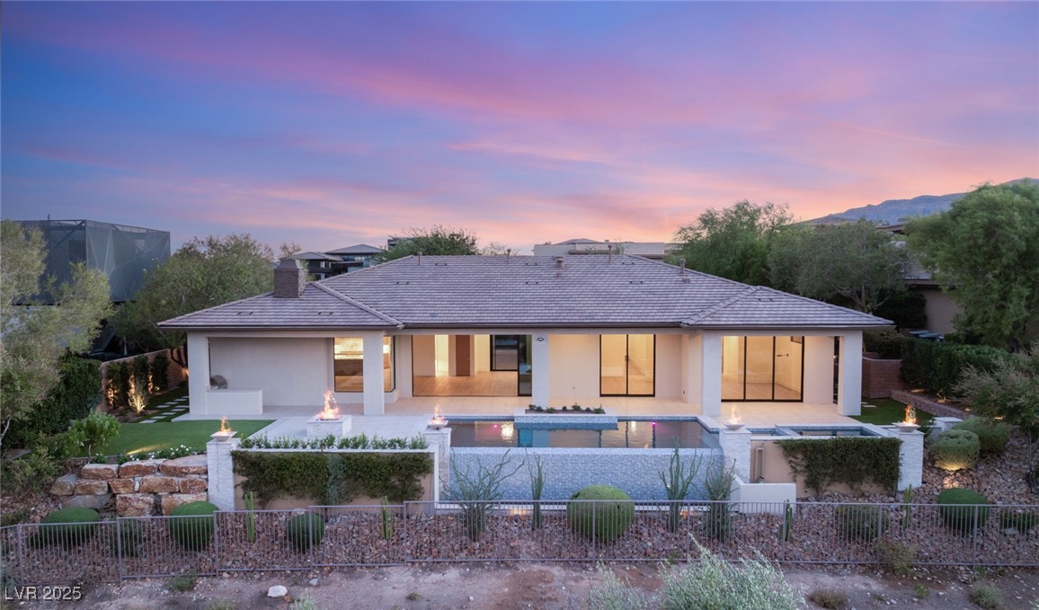 24 Soaring Bird Court