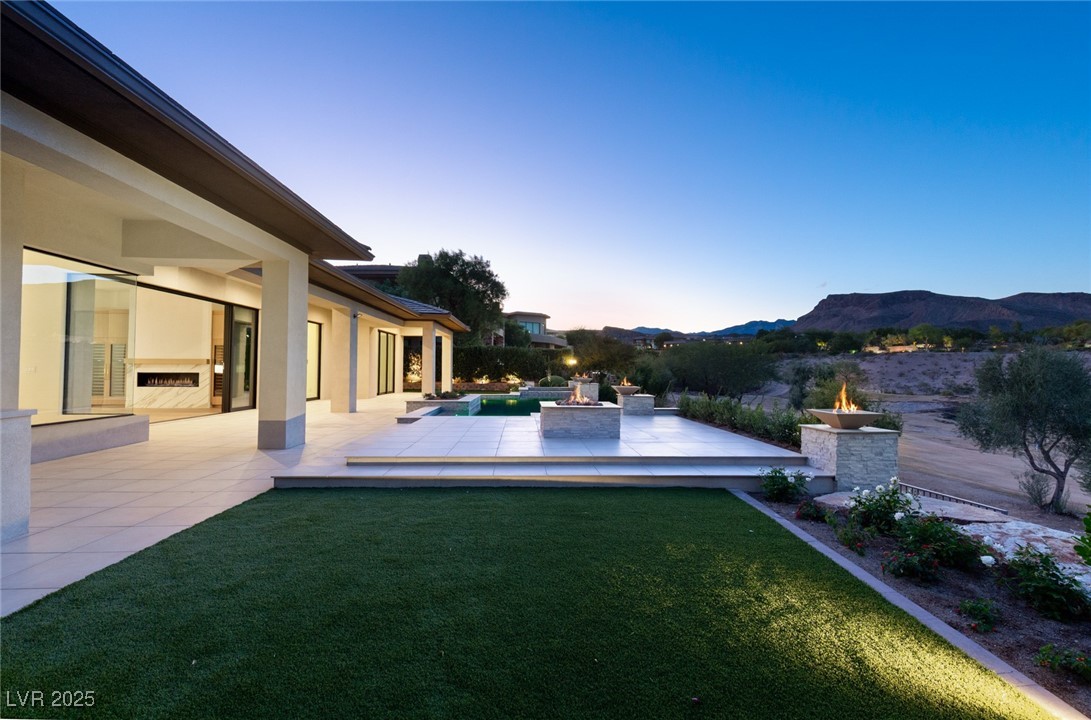24 Soaring Bird Court