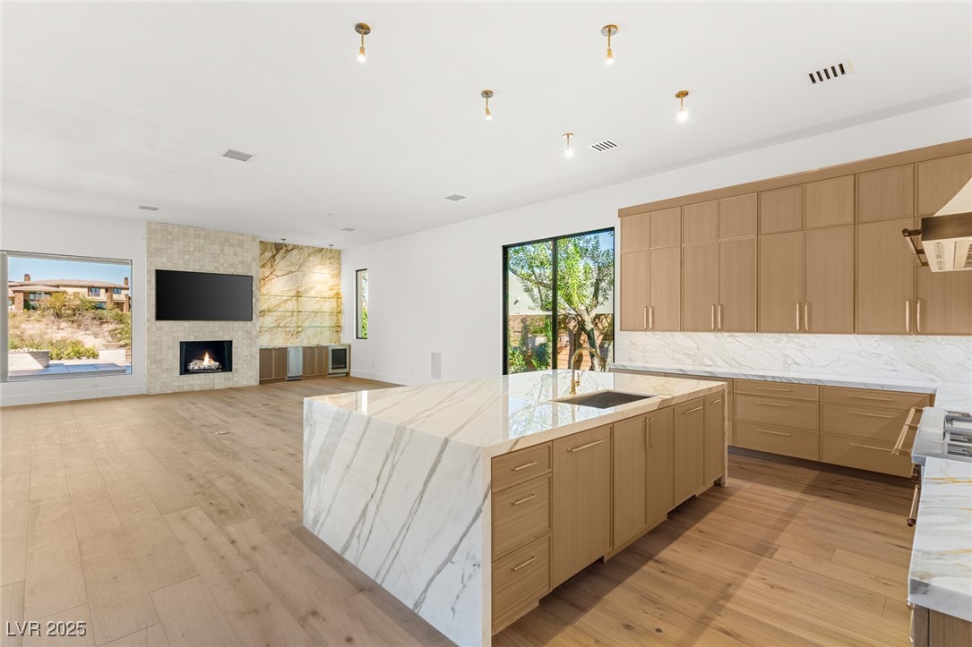 24 Soaring Bird Court