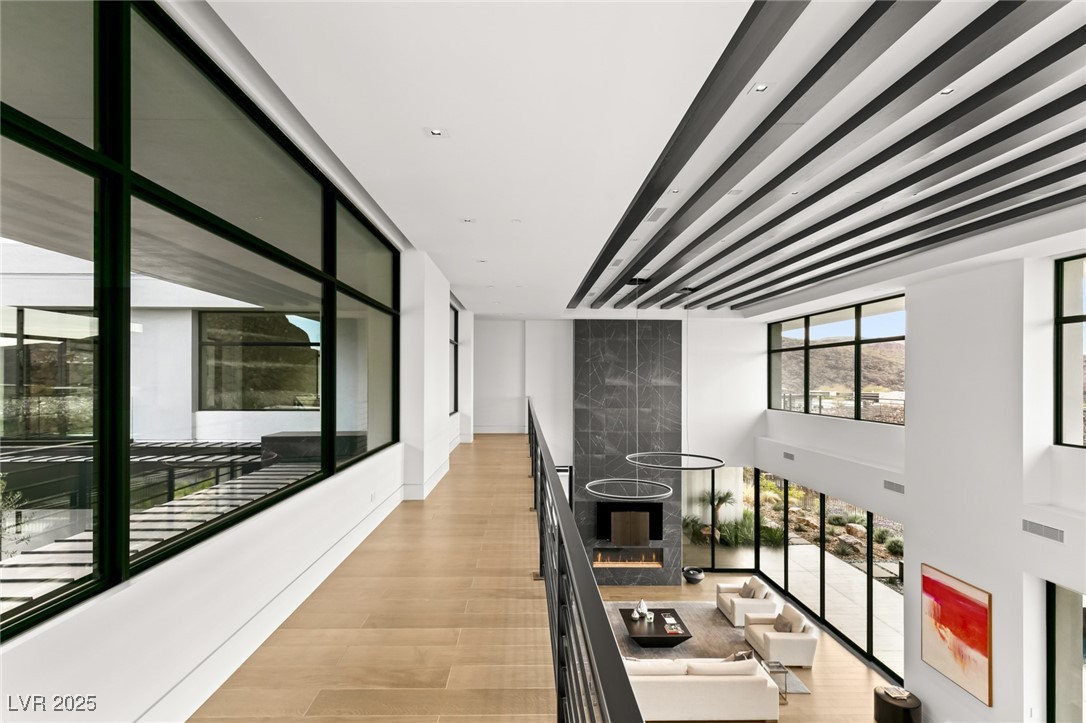 9 Boulderback Drive