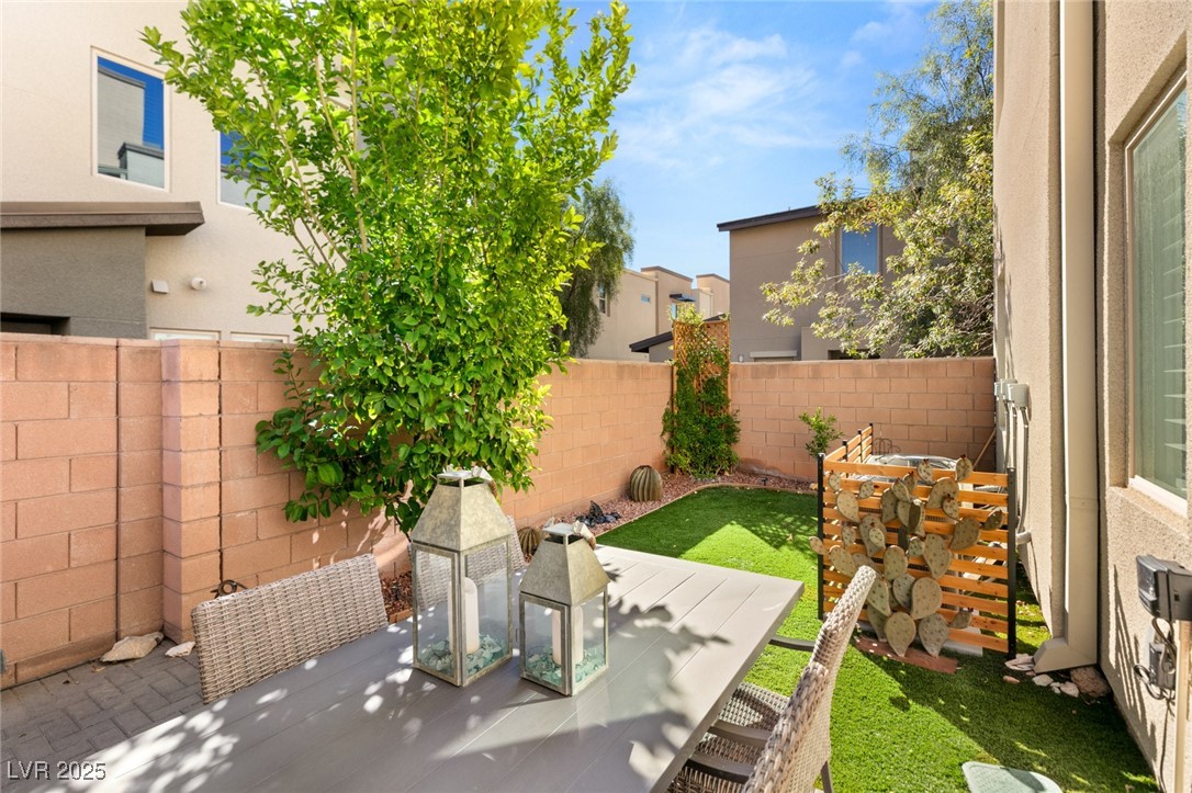 11261 Essence Point Avenue 101