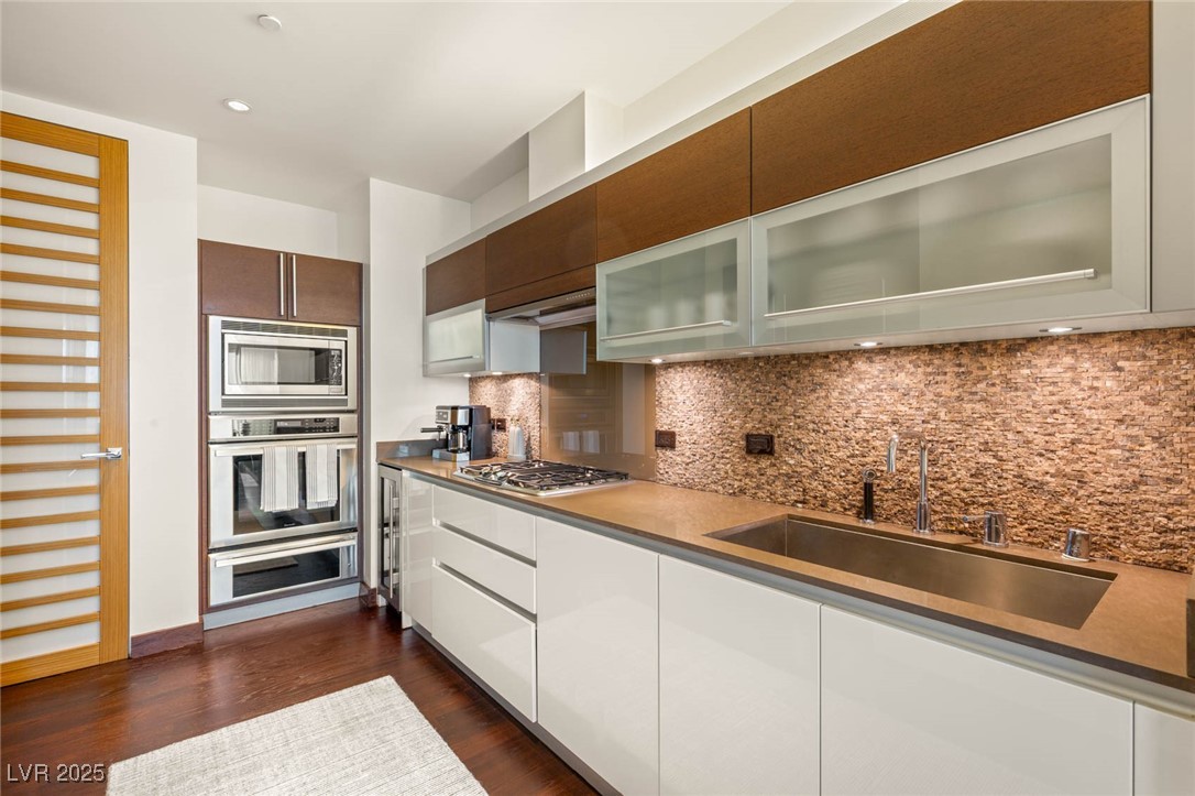 3750 Las Vegas Boulevard 3302