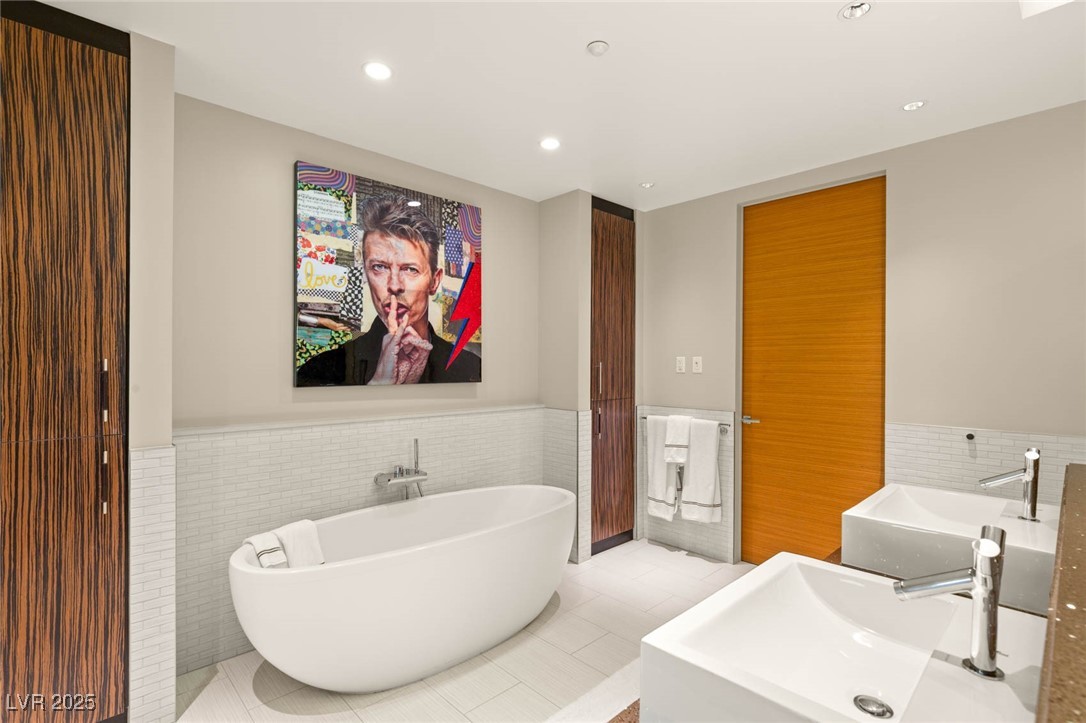 3750 Las Vegas Boulevard 3302