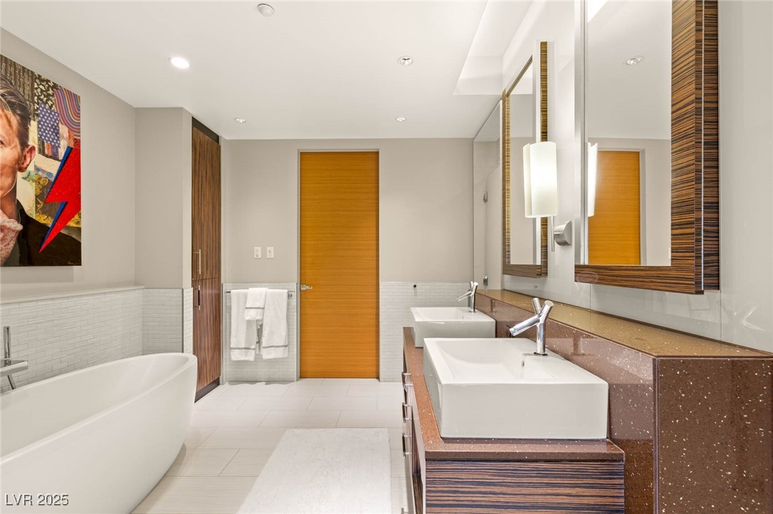 3750 Las Vegas Boulevard 3302