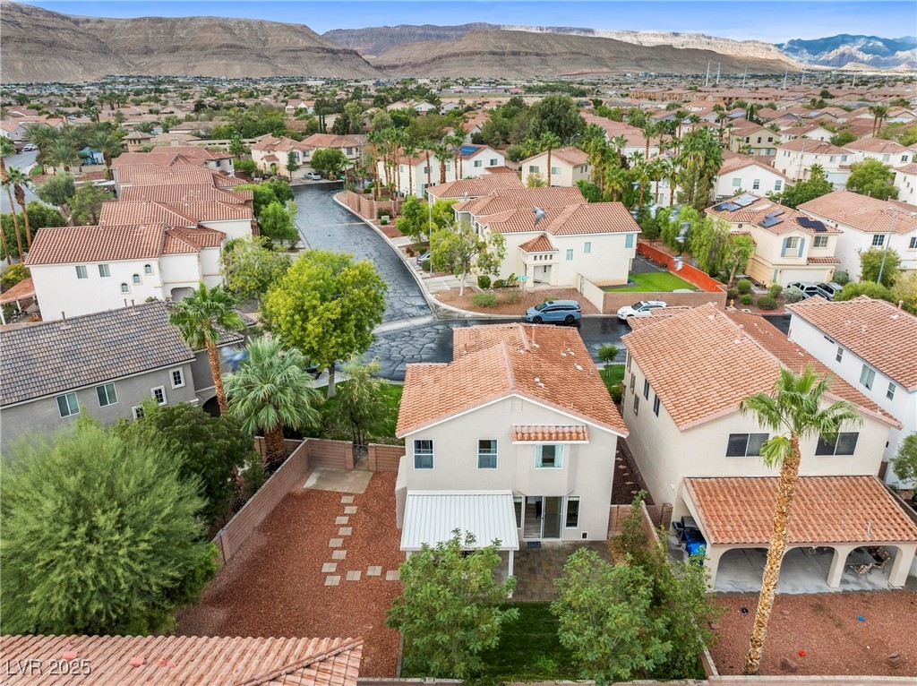 5886 PASTEL COLORS Street