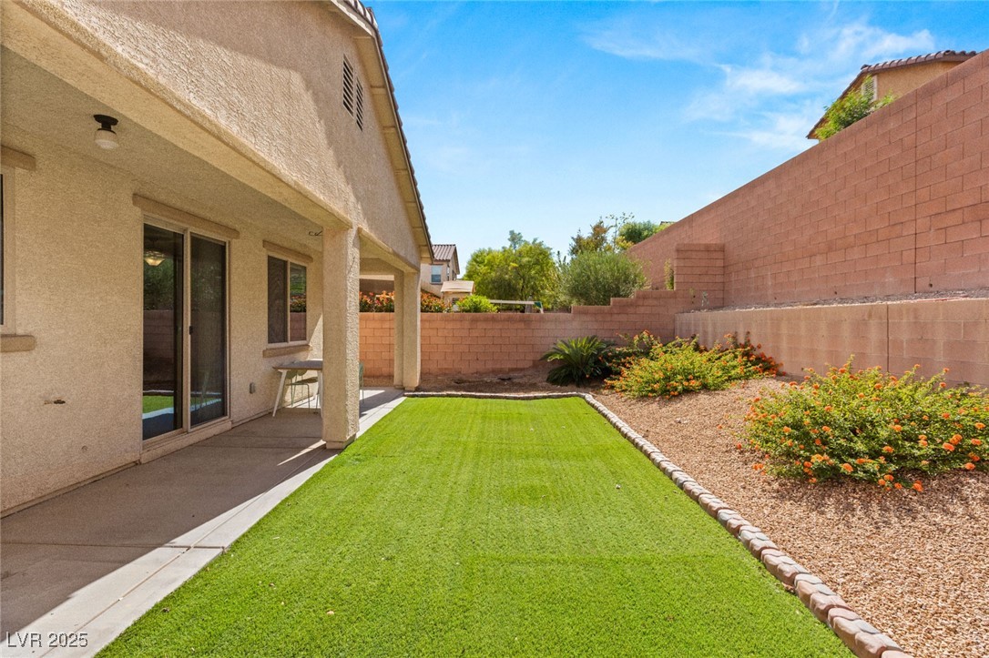 4913 Calabash Tree Court