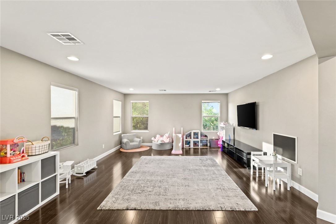 338 Azar Swan Avenue