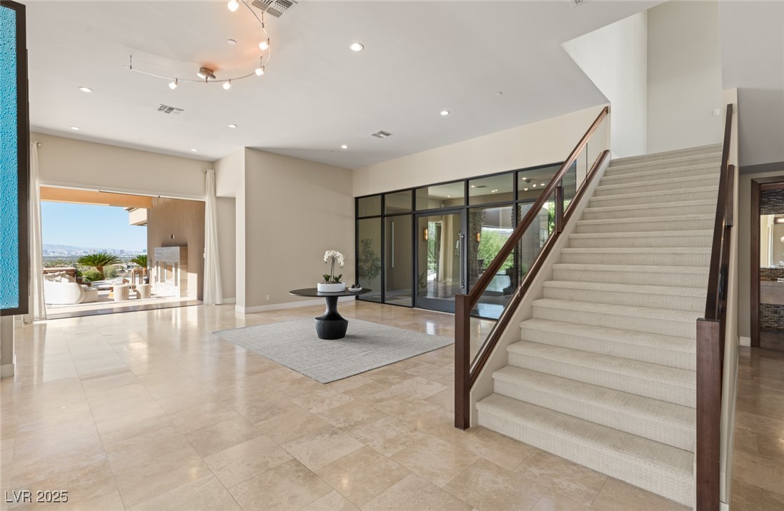 583 SAINT CROIX Street