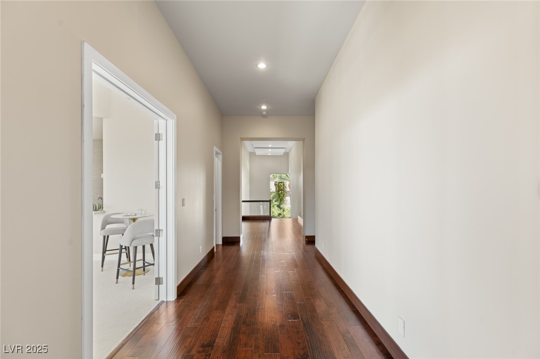583 SAINT CROIX Street