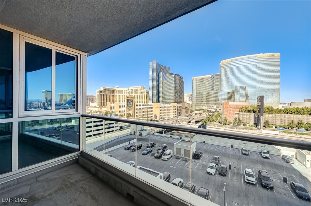 4525 Dean Martin Drive 909