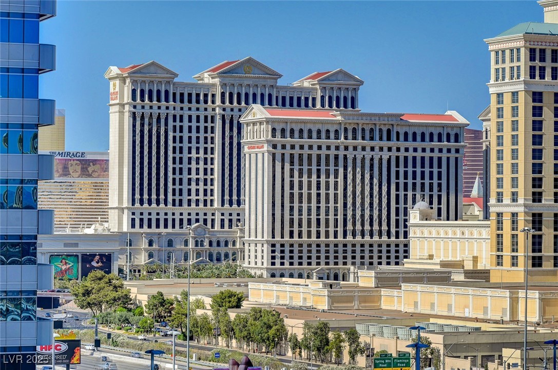 4525 Dean Martin Drive 909