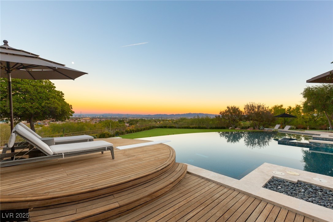 5 Promontory Ridge Drive