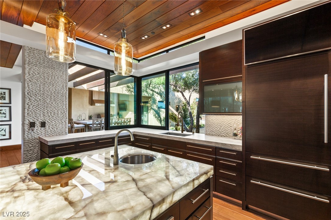 5 Promontory Ridge Drive