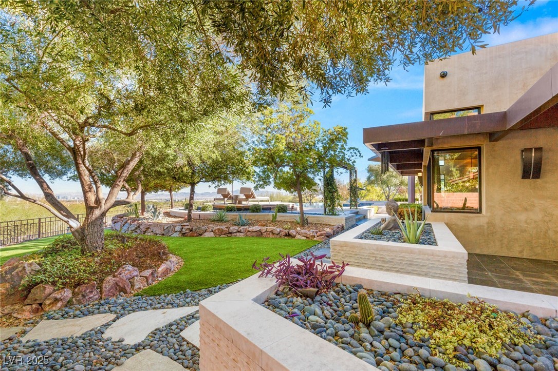 5 Promontory Ridge Drive
