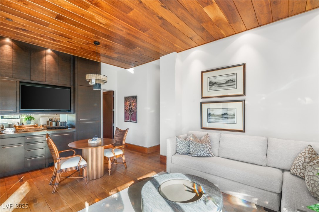 5 Promontory Ridge Drive