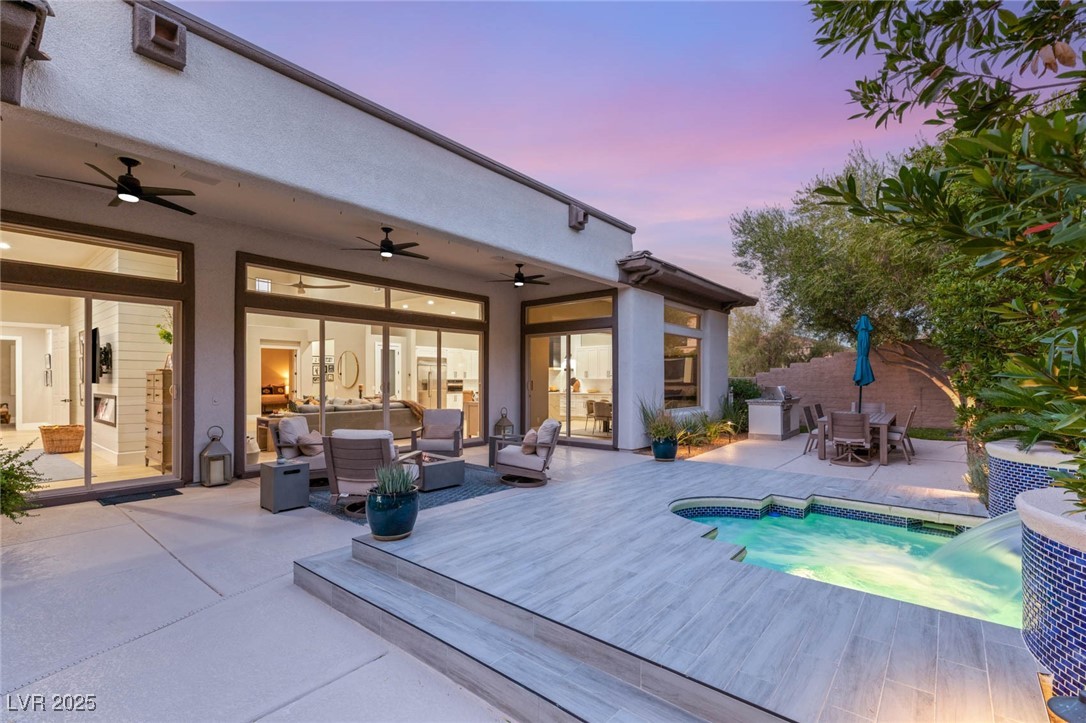 2 EL MACERO Court