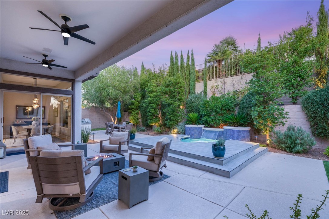 2 EL MACERO Court
