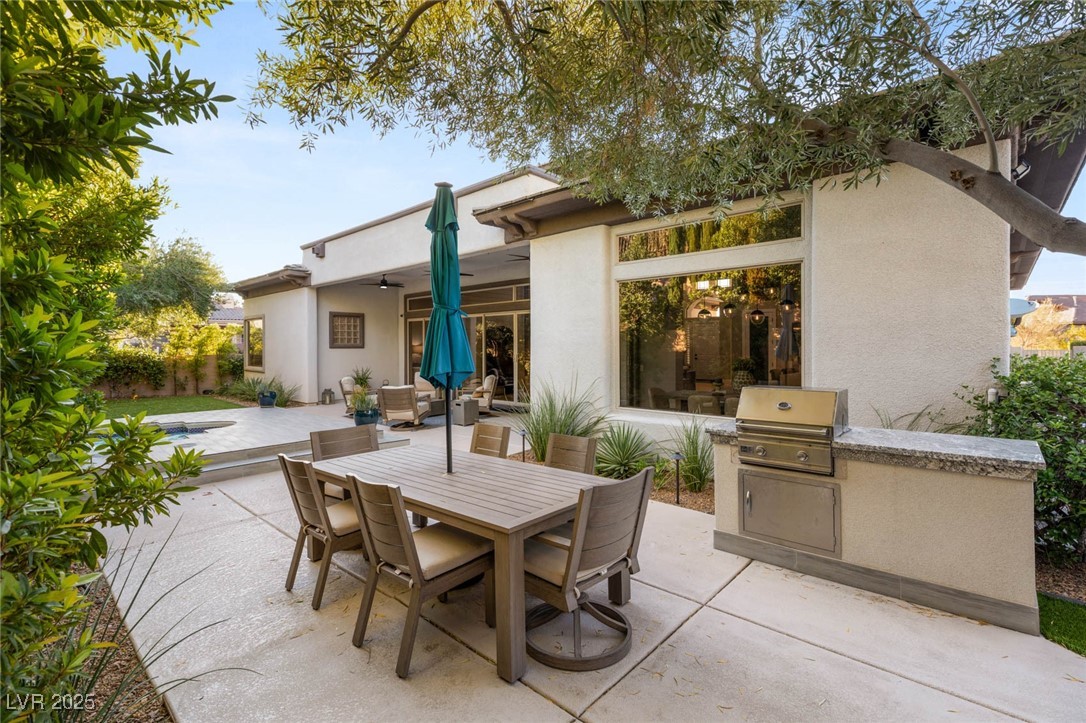 2 EL MACERO Court