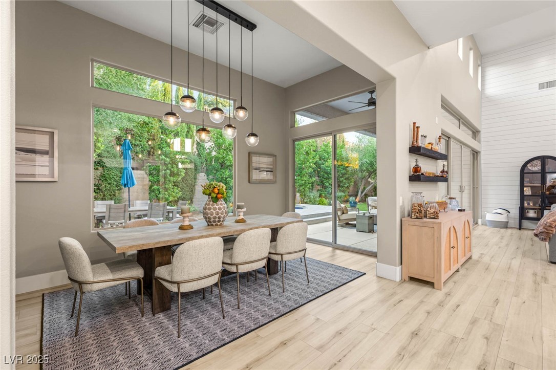 2 EL MACERO Court