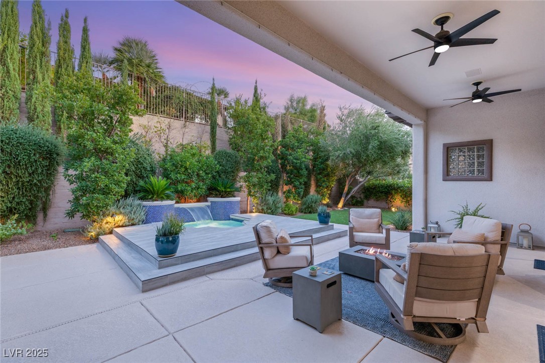2 EL MACERO Court