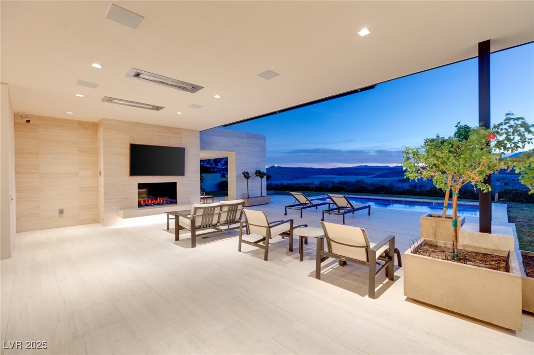 11707 Discovery Canyon Drive
