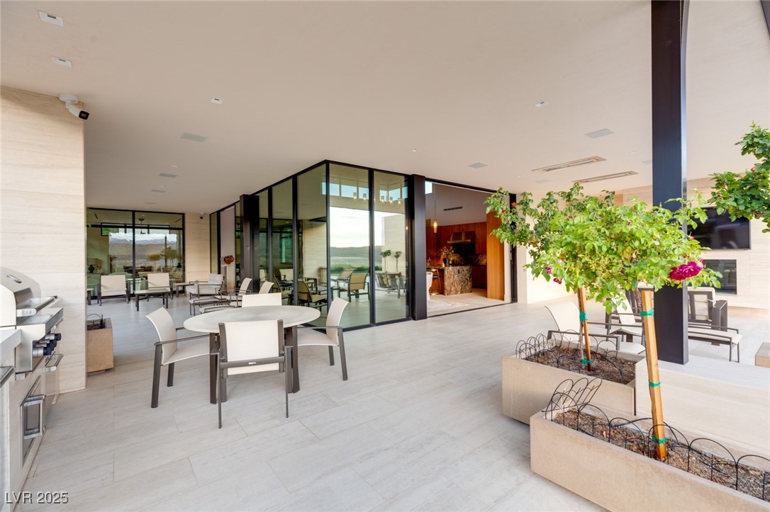 11707 Discovery Canyon Drive