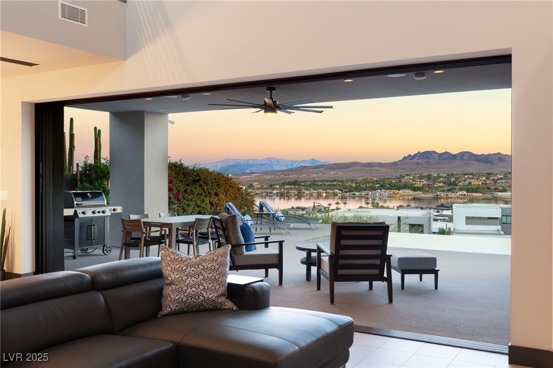 20 Highland Cove Lane