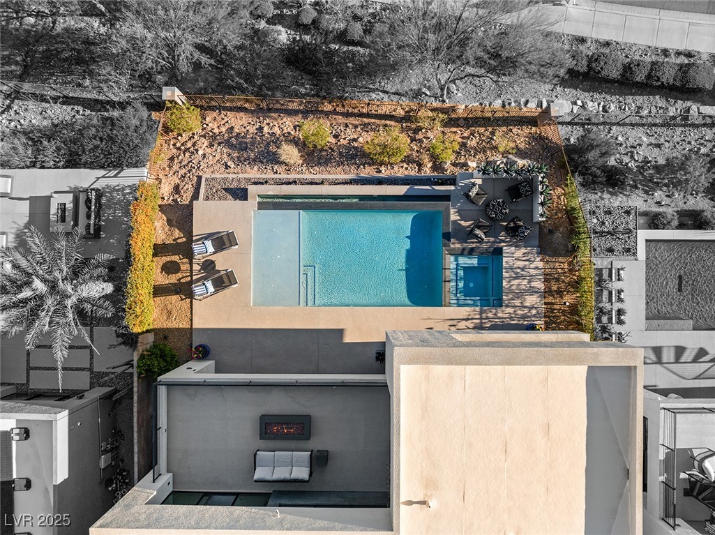 20 Highland Cove Lane