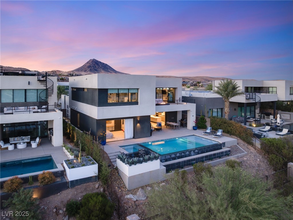 20 Highland Cove Lane