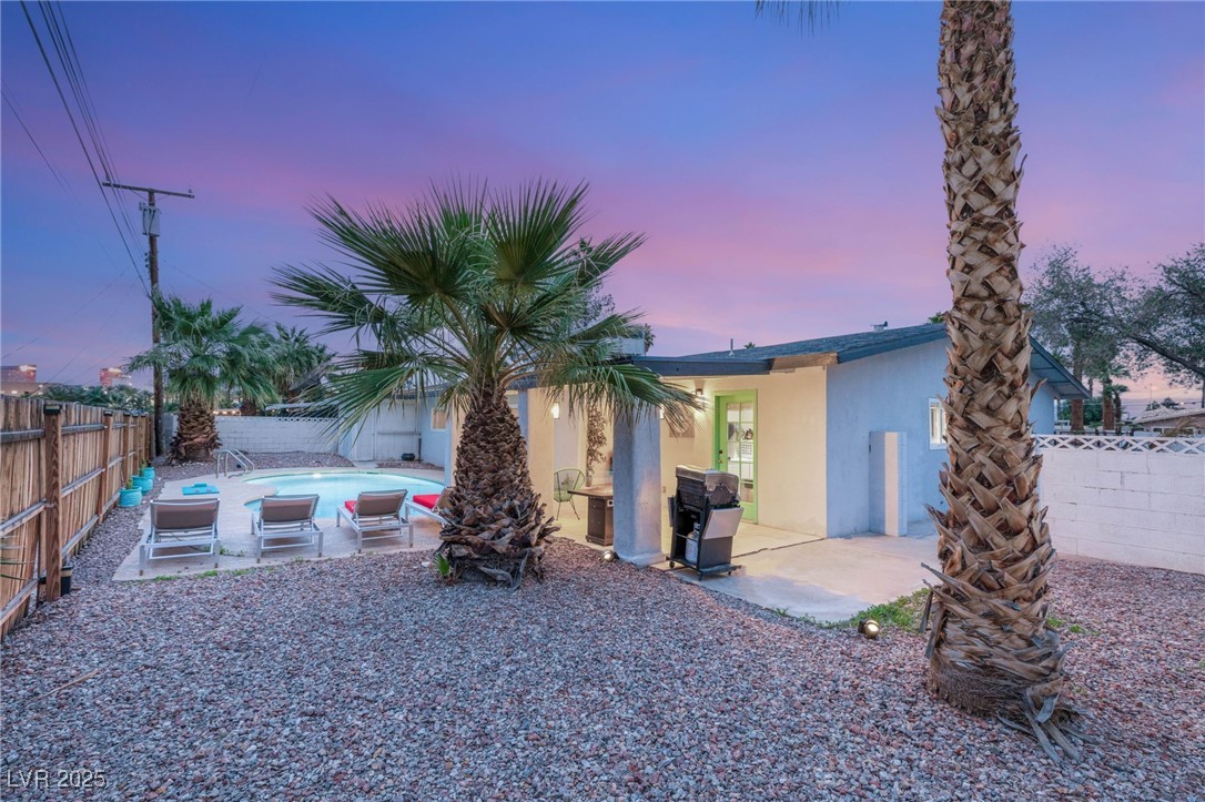 1643 Golden Arrow Drive