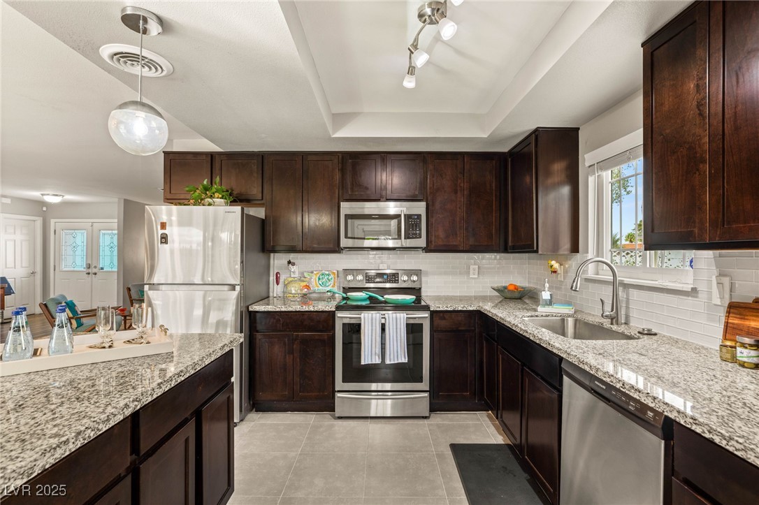 1643 Golden Arrow Drive