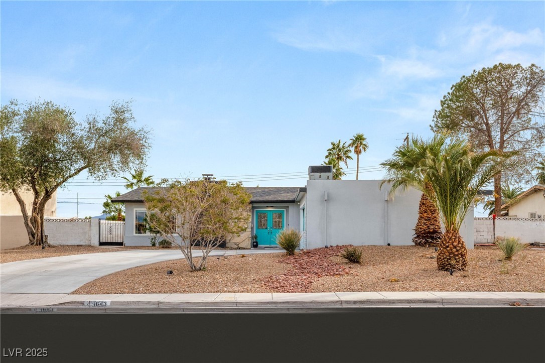 1643 Golden Arrow Drive