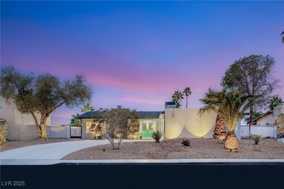 1643 Golden Arrow Drive