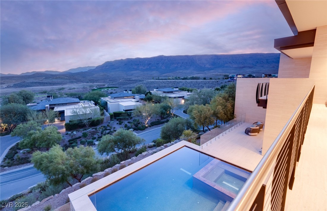 4929 Summit Overlook Drive