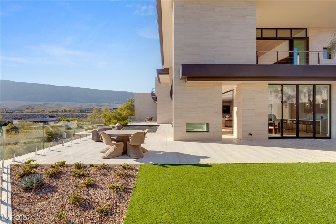 4929 Summit Overlook Drive