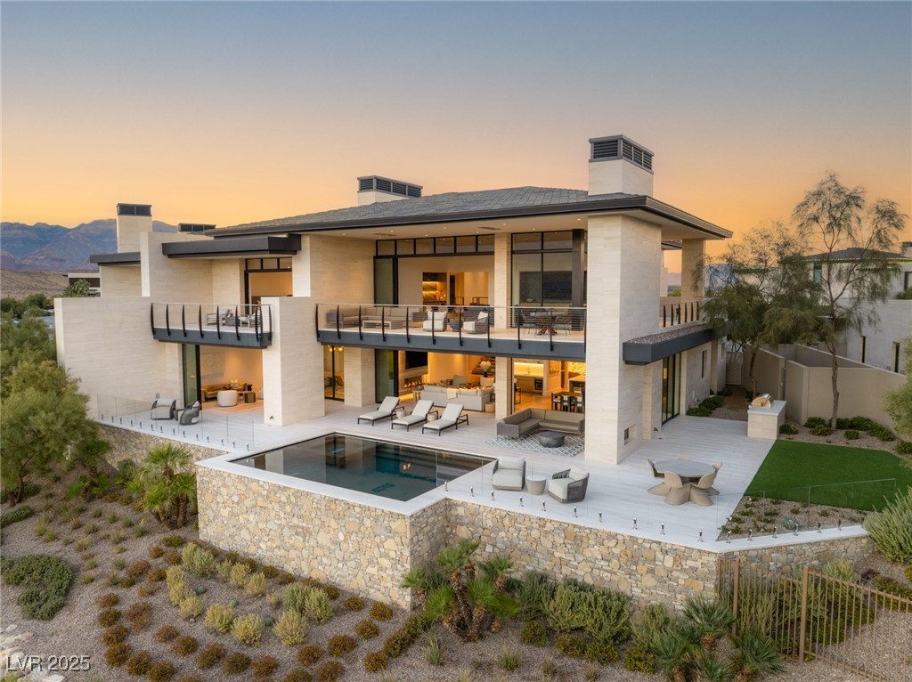 4929 Summit Overlook Drive